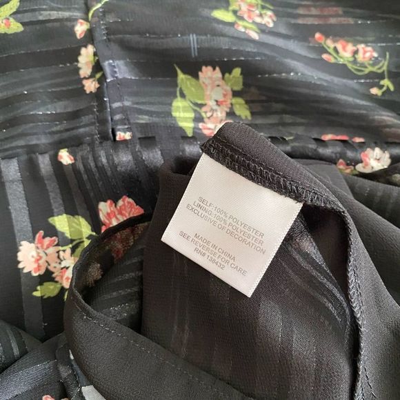 ModCloth Small Accentuated Ease Floral Blouse - Picture 13 of 16